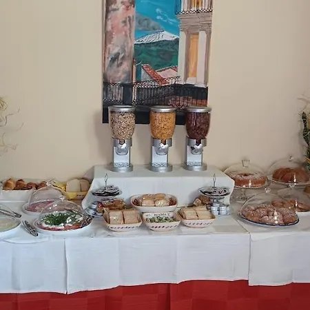 Le Vie Del Borgo לינה וארוחת בוקר קסטיליונה די סיציליה